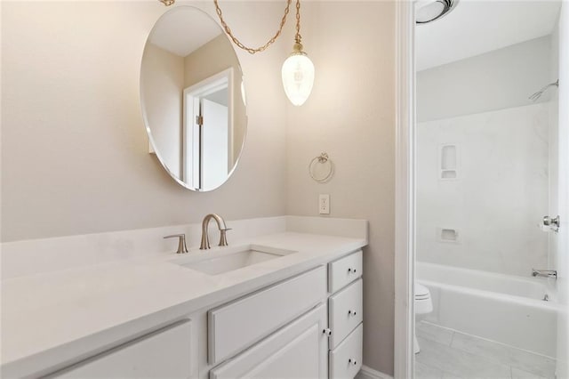4901 Friar Tuck Dr, New Orleans, LA 70128 - full bath featuring vanity, toilet, and shower / bathtub combination