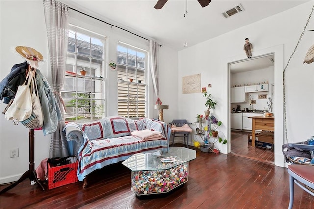 441214 Eden St, New Orleans, LA 70125 - living area featuring ceiling fan and hardwood / wood-style floors