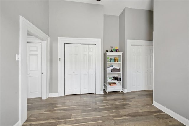5530 Dauphine St, New Orleans, LA 70117 - foyer featuring wood finished floors and baseboards