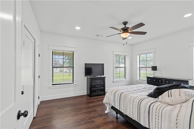 7599 Park Ave, Houma, LA 70364 - bedroom featuring wood finished floors, baseboards, recessed lighting, and ceiling fan