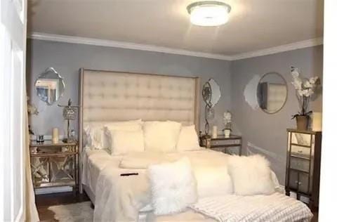 7522 Adventure Ave, New Orleans, LA 70129 - bedroom with ornamental molding