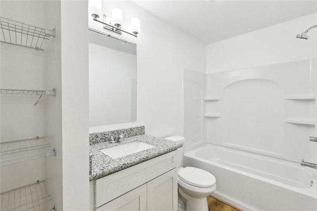 2305 Weyer St, Gretna, LA 70053 - bathroom with toilet, vanity, and bathtub / shower combination