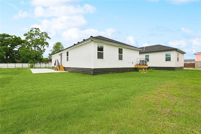 2305 Weyer St, Gretna, LA 70053 - back of house with a patio
