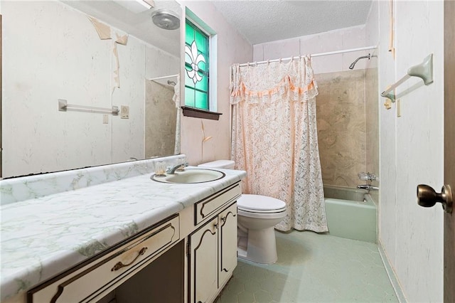 1816 Giuffrias Ave, Metairie, LA 70001 - bathroom with vanity, toilet, shower / bath combo with shower curtain, and a textured ceiling