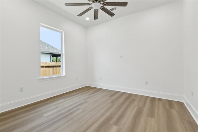 156 Mallard Dr, Westwego, LA 70094 - unfurnished room featuring wood finished floors, a ceiling fan, baseboards, and recessed lighting
