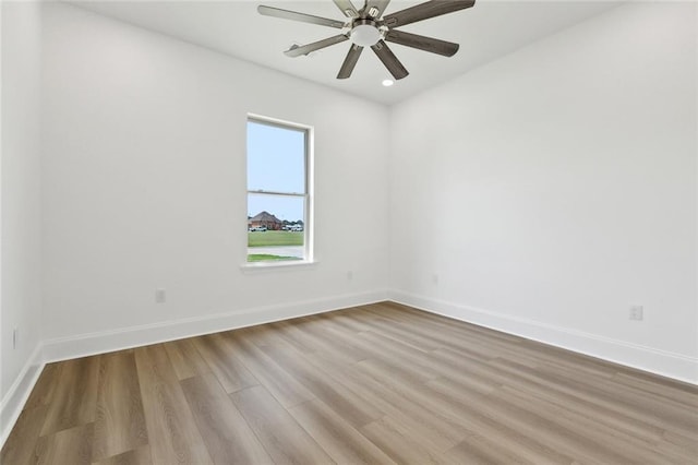 156 Mallard Dr, Westwego, LA 70094 - spare room with wood finished floors, baseboards, a ceiling fan, and recessed lighting