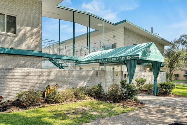 2833 St Charles Ave Unit 16, New Orleans, LA 70115 - view of side of property featuring brick siding