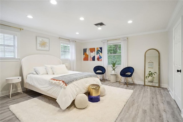5537 Cherlyn Dr, New Orleans, LA 70124 - bedroom featuring ornamental molding, multiple windows, light wood-style flooring, baseboards, and recessed lighting