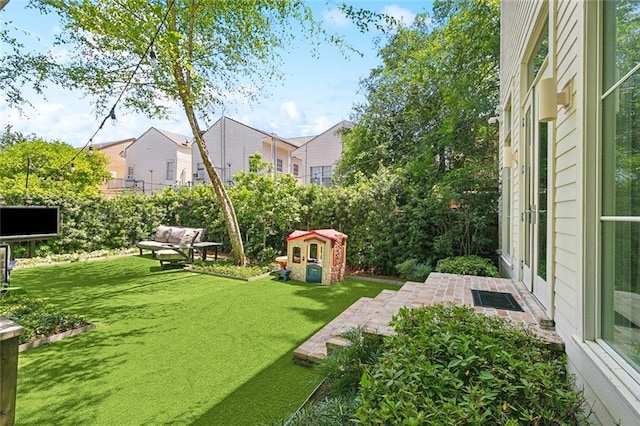 1113 9th St, New Orleans, LA 70115 - view of yard featuring a patio area
