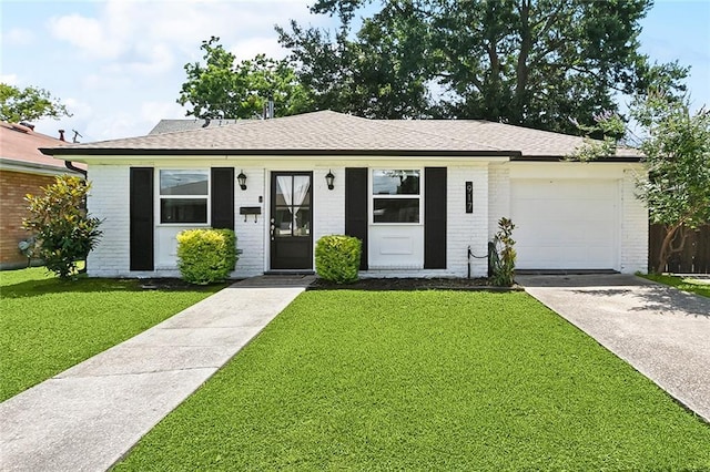 917 Belmont Pl, Metairie, LA 70001 - ranch-style house with brick siding, a front yard, a garage, concrete driveway, and roof with shingles