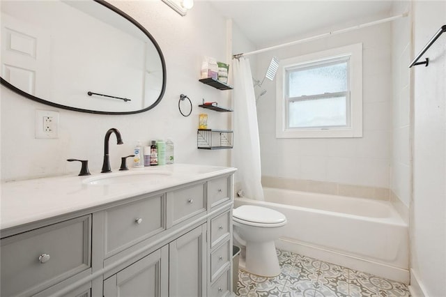 4819 Touro St, New Orleans, LA 70122 - full bath with vanity, toilet, shower / bath combination with curtain, and tile patterned floors