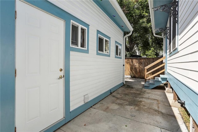 304 Henry Clay Ave, New Orleans, LA 70118 - entrance to property featuring a patio