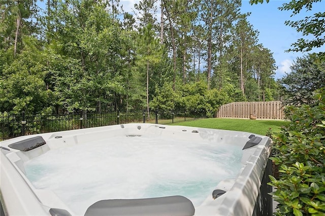 596 Blue Heron Ln, Madisonville, LA 70447 - exterior view of a jacuzzi