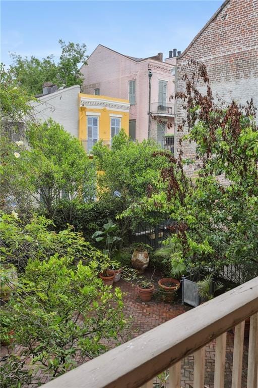 1138-1140 Chartres St, New Orleans, LA 70116 - view of yard