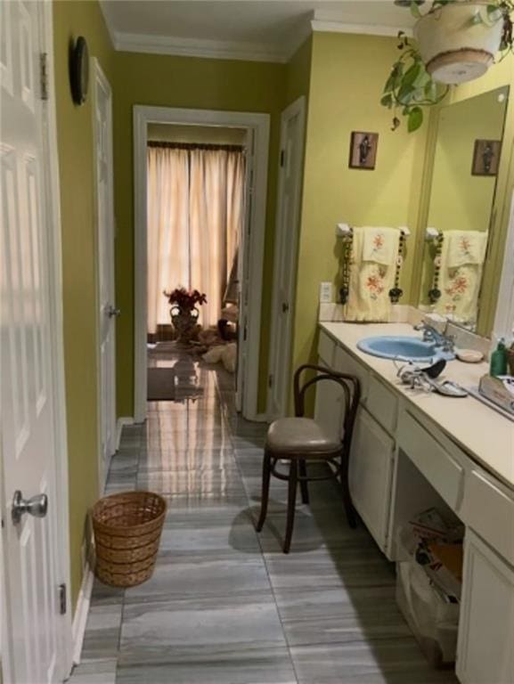 3867 N Teak Ave, New Orleans, LA 70131 - bathroom featuring vanity and crown molding