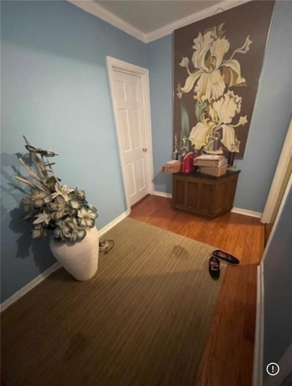 3867 N Teak Ave, New Orleans, LA 70131 - interior space with crown molding, wood finished floors, and baseboards