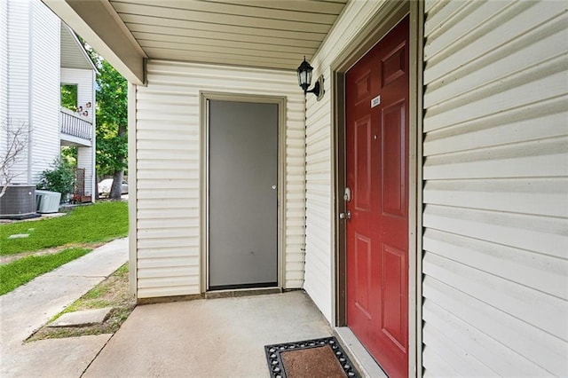 303 Parkview Blvd Unit 303, Mandeville, LA 70471 - entrance to property with central air condition unit