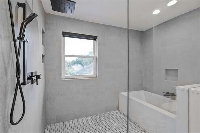 231 Audubon Blvd, New Orleans, LA 70125 - full bathroom featuring tiled shower, a bath, and recessed lighting