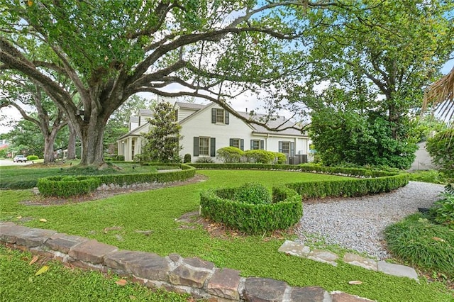 105 Mulberry Dr, Metairie, LA 70005 - view of green lawn
