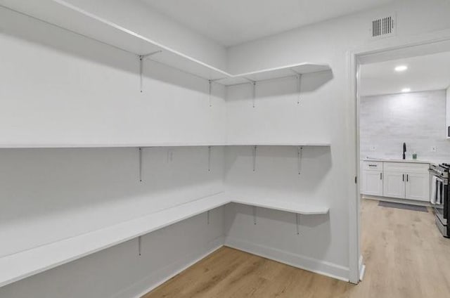 1705 Haring Rd, Metairie, LA 70001 - storage area with a sink