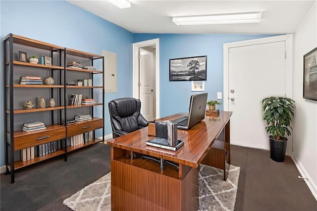 2305 Generes Dr, Harahan, LA 70123 - office area featuring baseboards