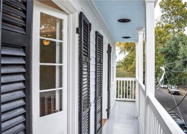 714 Third St, New Orleans, LA 70130 - view of balcony