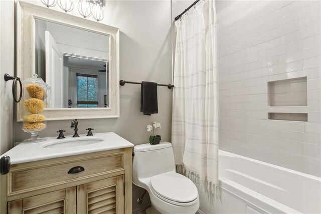 1026 Valence St, New Orleans, LA 70115 - bathroom with toilet, vanity, and shower / bath combo