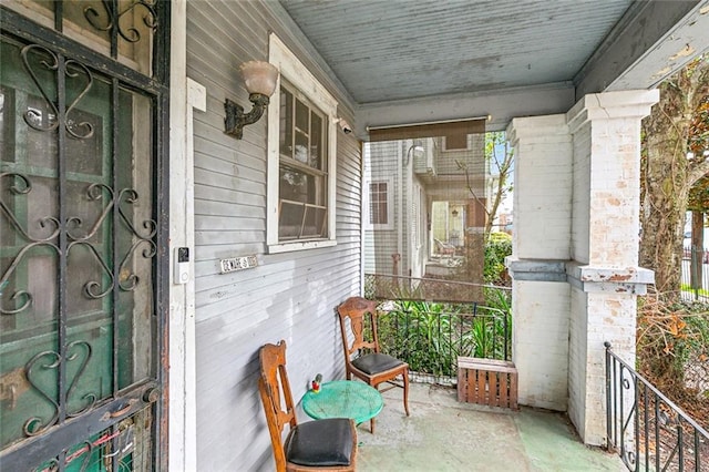 2239 General Taylor St, New Orleans, LA 70115 - view of covered porch