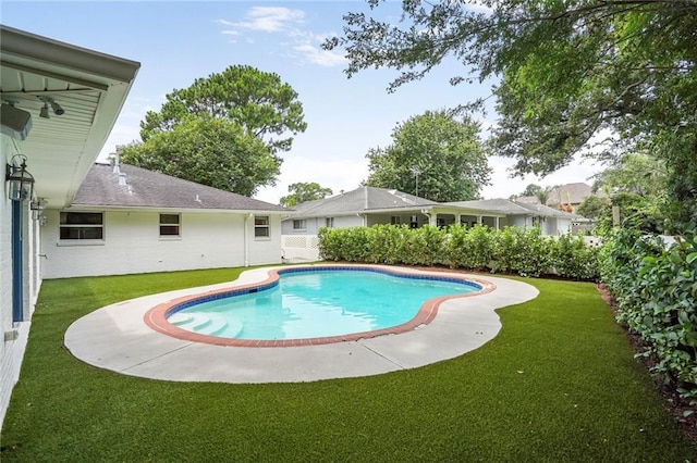 6219 Perlita Dr, New Orleans, LA 70122 - outdoor pool with a yard