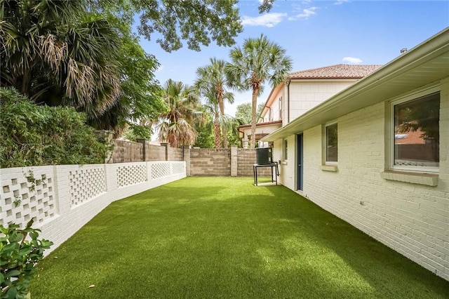 6219 Perlita Dr, New Orleans, LA 70122 - view of yard
