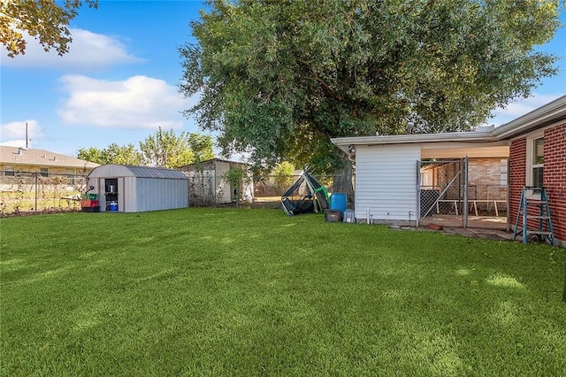 2409 Corinne Dr, Chalmette, LA 70043 - view of yard