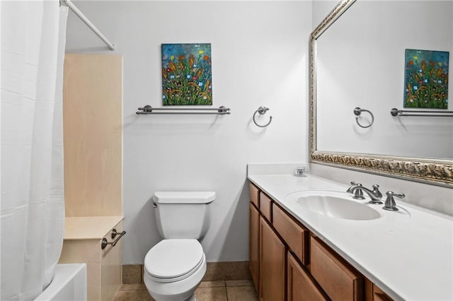 120 W Pineridge St Unit 120, Mandeville, LA 70448 - bathroom featuring vanity, tile patterned flooring, and shower / tub combo