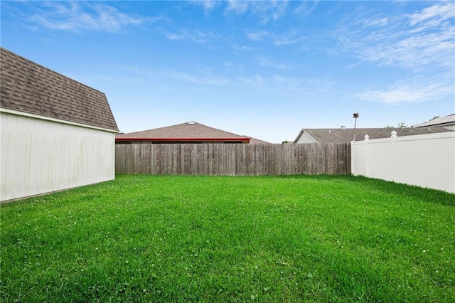 3816 Jean Lafitte Pkwy, Chalmette, LA 70043 - view of yard with an outbuilding