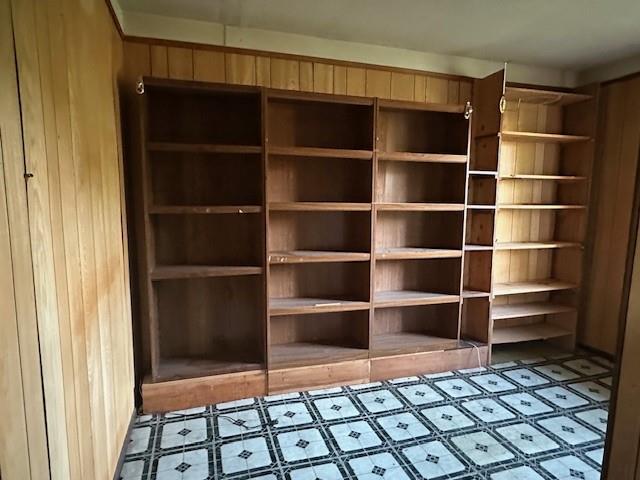 9416 Cabildo Ln, Westwego, LA 70094 - view of closet