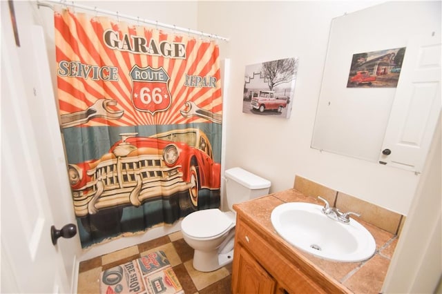 62283 Chappepeela Ridge Rd, Amite, LA 70422 - bathroom with toilet, vanity, and a shower with curtain