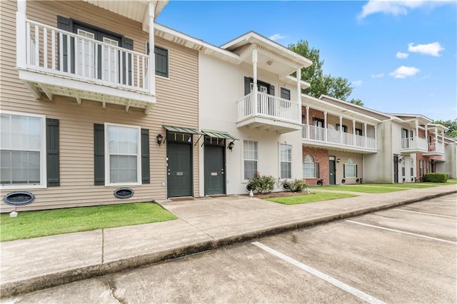 5315 Arlington Ct, Baton Rouge, LA 70820 - view of building exterior featuring uncovered parking
