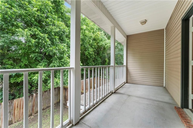 5315 Arlington Ct, Baton Rouge, LA 70820 - view of balcony