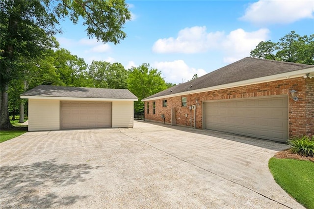 63 Doubloon Dr, Slidell, LA 70461 - view of garage