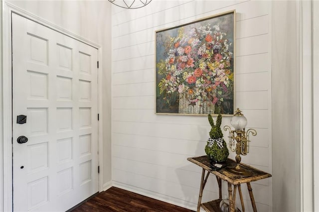 8 S Court Villa Unit 8, Mandeville, LA 70471 - entrance foyer with dark wood-type flooring and baseboards
