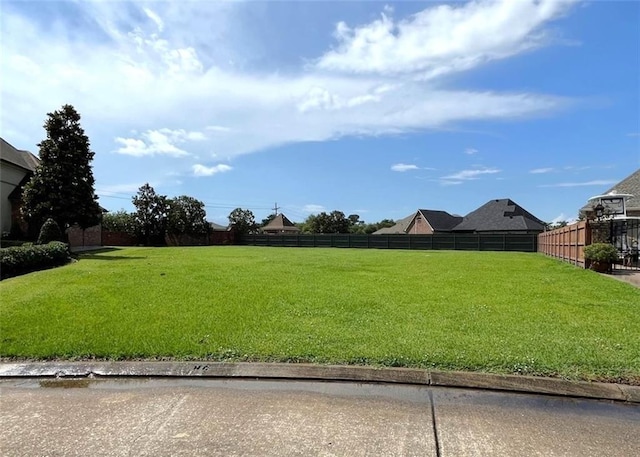 106 Wisteria Ct, Belle Chasse, LA 70037