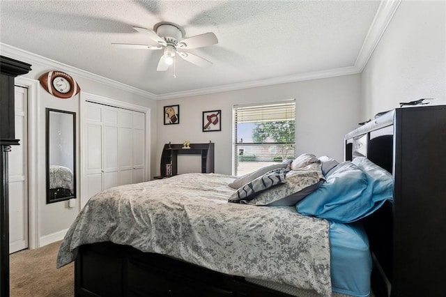 1825 Lake Superior Dr, Harvey, LA 70058 - carpeted bedroom with a closet, crown molding, a textured ceiling, and ceiling fan