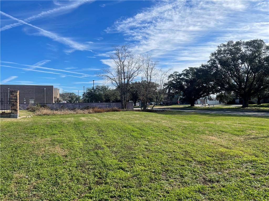 5701 Louis Prima Dr, New Orleans, LA 70128 - photo 2