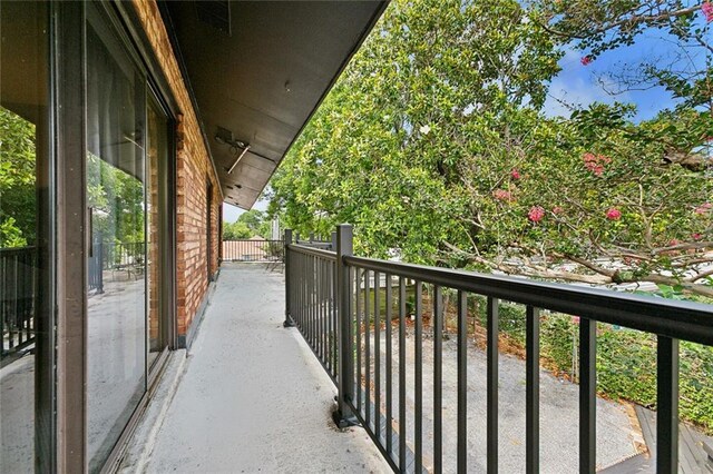 3213 Tolmas Dr, Metairie, LA 70002 - view of balcony