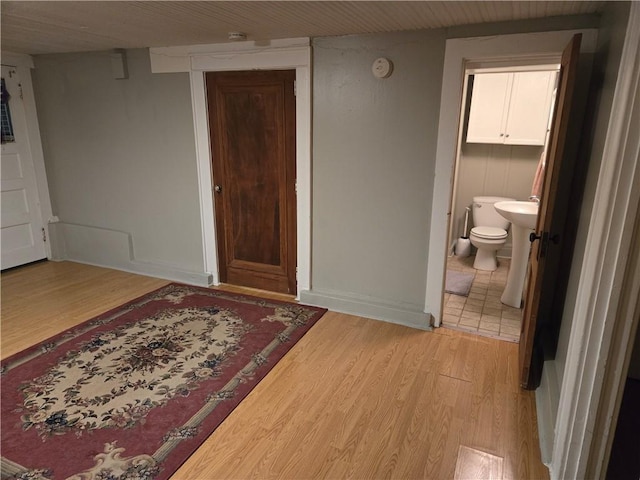 1222 Broadway St, New Orleans, LA 70118 - foyer with light wood finished floors and baseboards