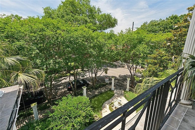 1633 Dufossat St, New Orleans, LA 70115 - view of balcony