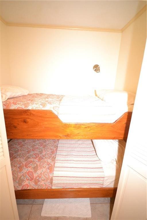 102 Apple Ct, Luling, LA 70070 - bedroom featuring crown molding