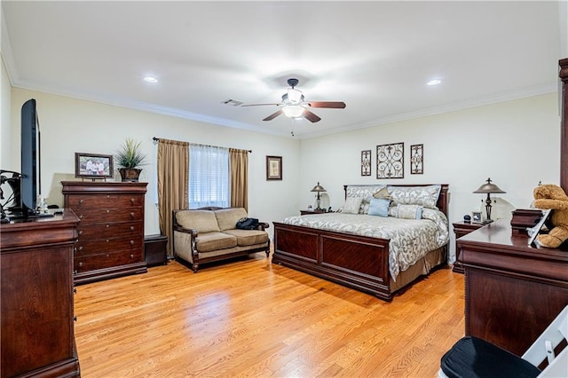 1326 Prentiss Ave, New Orleans, LA 70122 - bedroom featuring light wood-type flooring, crown molding, ceiling fan, and recessed lighting
