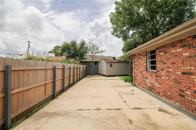 2804 Transcontinental Dr, Metairie, LA 70006 - view of patio / terrace