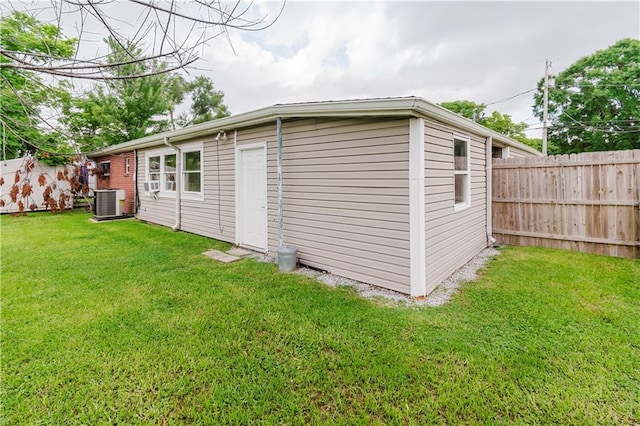 1801 River Oaks Dr, New Orleans, LA 70131 - view of outdoor structure featuring central AC
