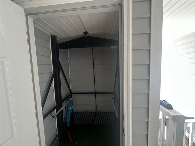 4231 San Trovaso St, New Orleans, LA 70129 - view of garage